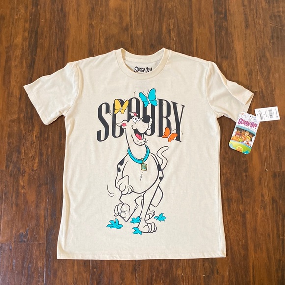 NWT Scooby Doo Beige Front & Back Cartoon Graphic Tee Size Small - Picture 1 of 5